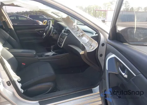 2016 Nissan Altima 2.5 Sr из США, поврежденный, VIN 1N4AL3AP9GC277740